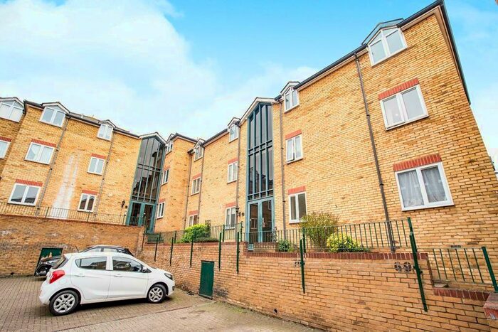 1 Bedroom Flat To Rent In The Maltings, Clifton Road, Gravesend, Kent, DA11