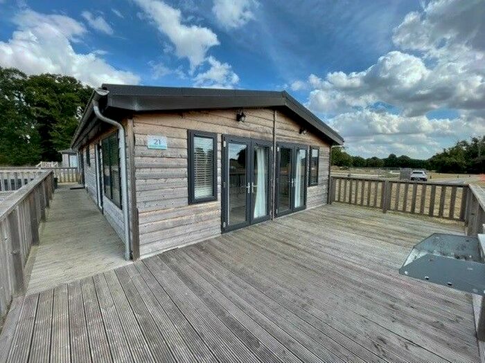 2 Bedroom Lodge For Sale In Fornham St. Genevieve, Bury St. Edmunds, IP28