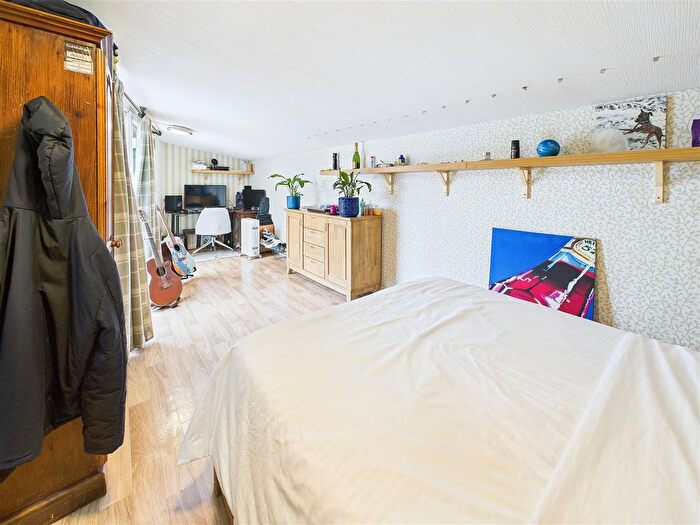 5 Bedroom Property For Sale In Imperial Avenue, Mayland, Chelmsford, CM3