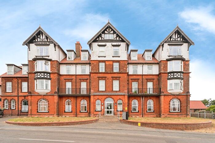 1 Bedroom Flat For Sale In Cromer Road, Mundesley, Norwich, NR11