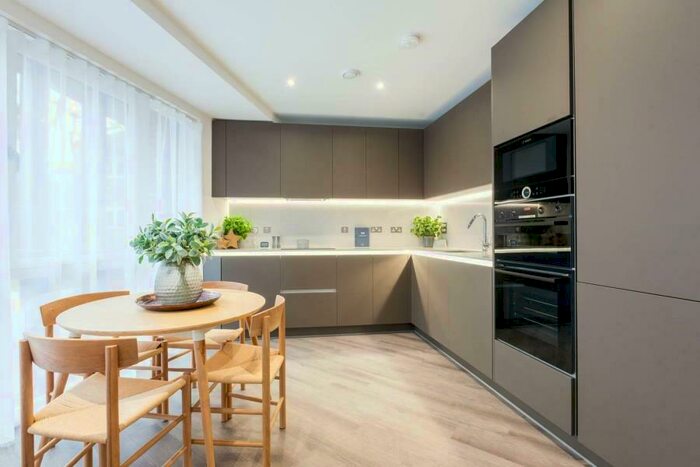 1 Bedroom Apartment To Rent In Turner Court, Bevenden Street, N1