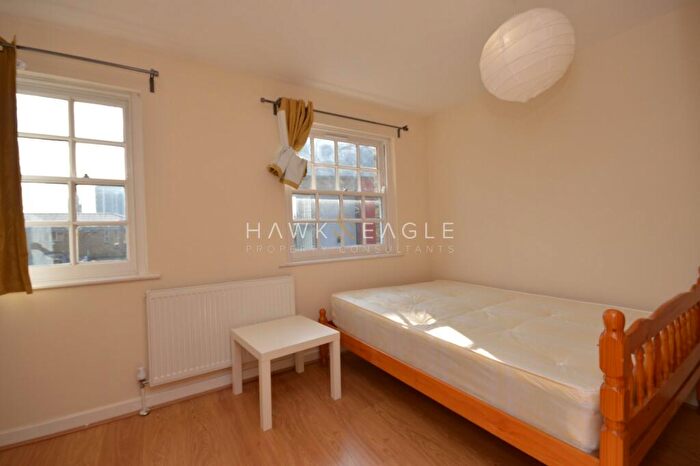3 Bedroom Town House To Rent In Steels Lane, London, Greater London., E1