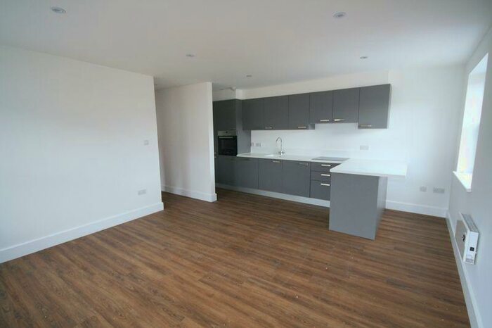 1 Bedroom Flat To Rent In Warley Hill, Brentwood, CM14