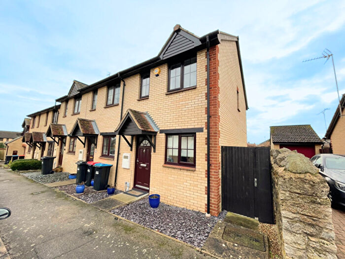 2 Bedroom Terraced House To Rent In Hipwell Court, Olney, Buckinghamshire, MK46