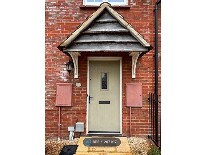 2 Bedroom Terraced House To Rent In Morgans Road, Calne, SN11