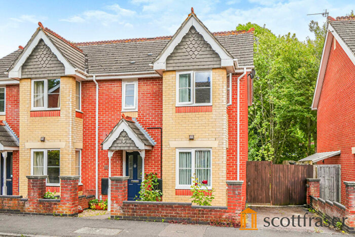 2 Bedroom Semi-Detached House To Rent In Demesne Furze, Headington, OX3