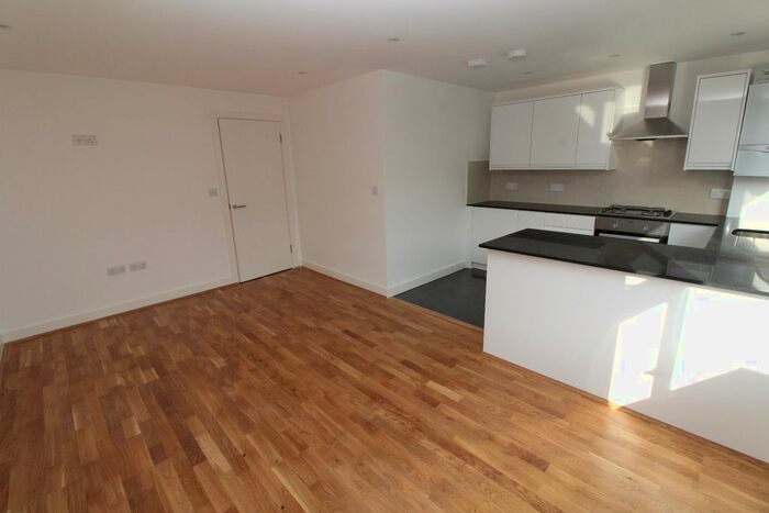 2 Bedroom Flat To Rent In Venner Road, Sydenham, SE26