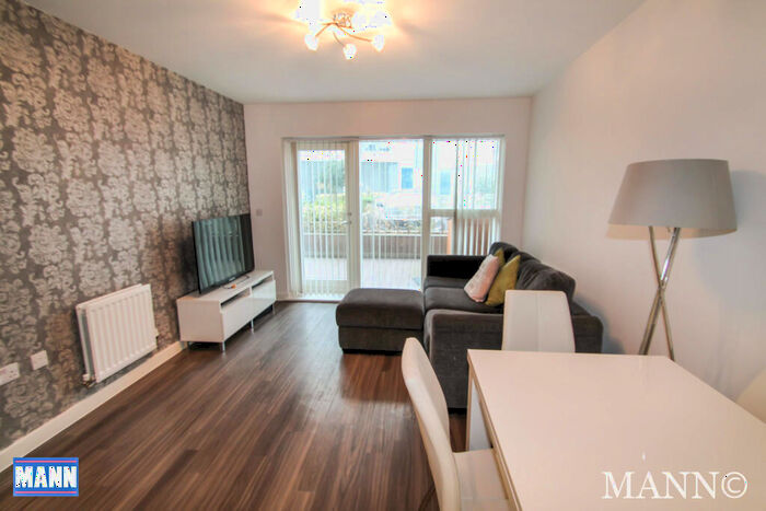 2 Bedroom Flat To Rent In Darbyshire House, Greenhithe, DA9