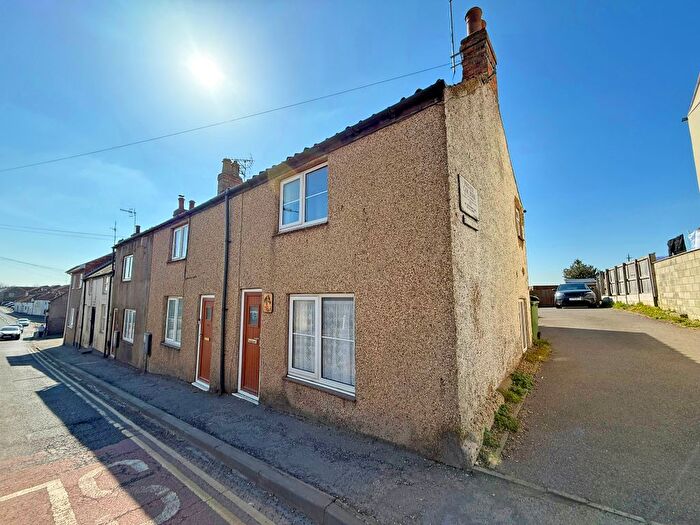 2 Bedroom End Of Terrace House To Rent In Main Street, Cayton, Scarborough, YO11