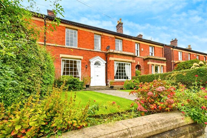 4 Bedroom Terraced House For Sale In Manchester Road, Bury, Greater Manchester, BL9