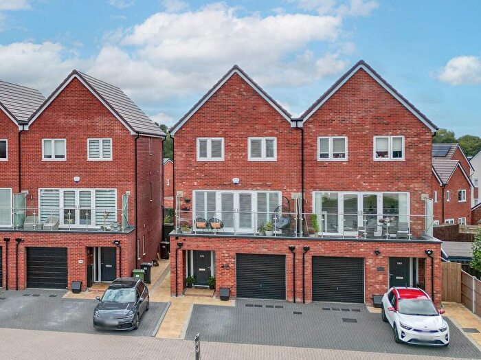 4 Bedroom Semi-Detached House For Sale In Groveley Lane, Cofton Hackett, B45