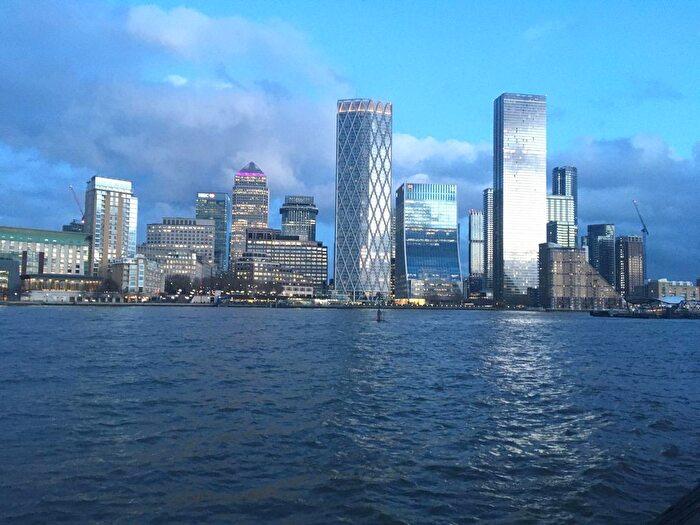 3 Bedroom Terraced House To Rent In Pageant Crescent, London, SE16