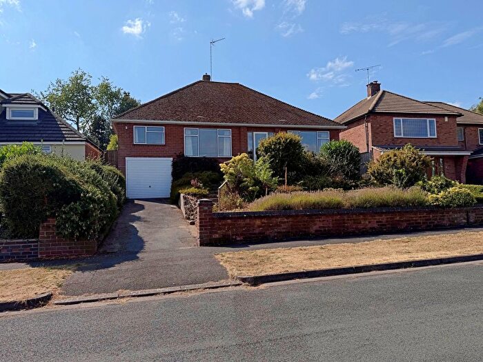 3 Bedroom Detached Bungalow For Sale In Highland Road, Kenilworth, CV8