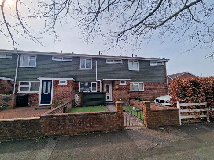 3 Bedroom Terraced House For Sale In Newney Close, Portsmouth, Hampshire, PO2