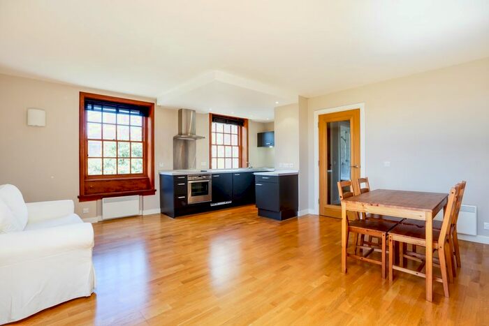 1 Bedroom Flat To Rent In Scott Avenue, London, SW15