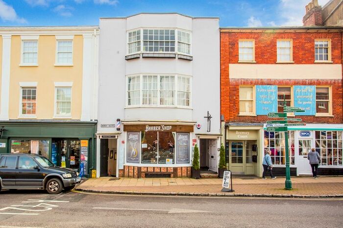1 Bedroom Studio To Rent In Market Square, Buckingham, MK18