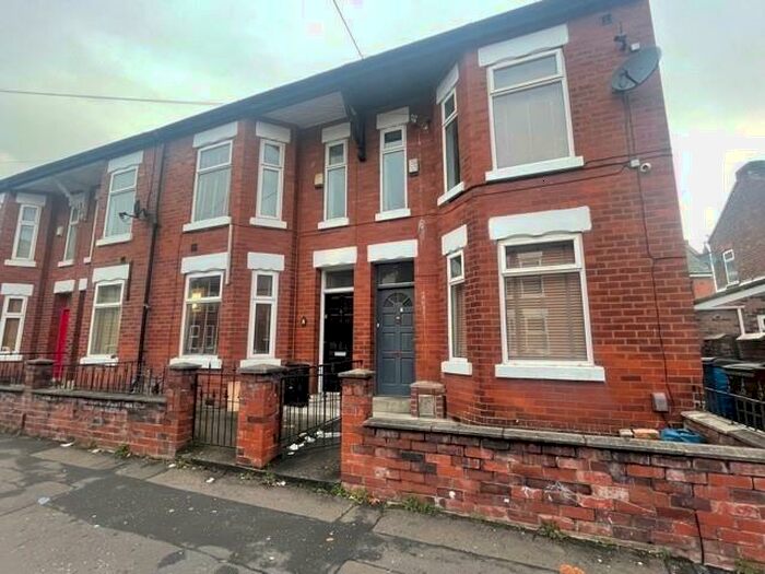 6 Bedroom Private Hall To Rent In Standish Road (), Fallowfield, Manchester, M14
