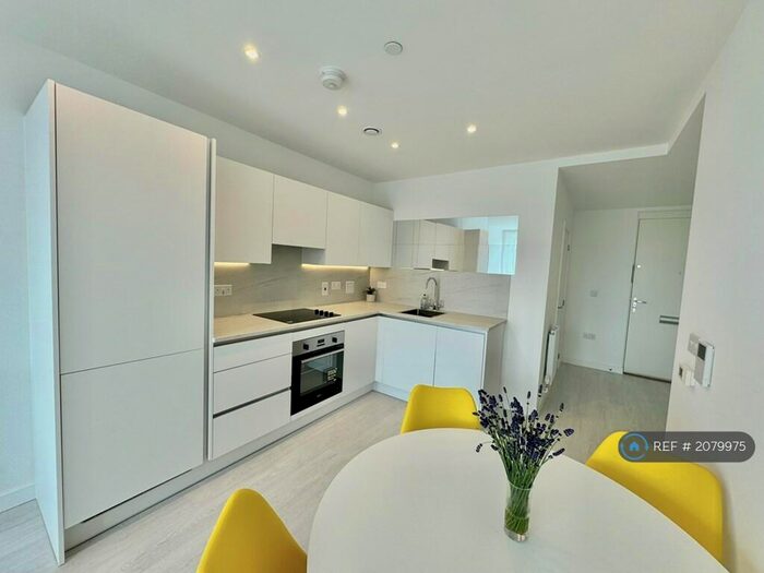 1 Bedroom Flat To Rent In Meadowlark House, London, NW9