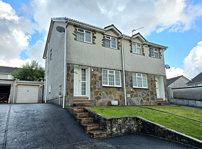 3 Bedroom Semi-Detached House For Sale In Ty Gwyn Drive, Brackla, Bridgend, Bridgend County., CF31