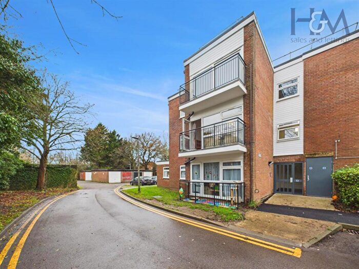 2 Bedroom Apartment To Rent In Ingleside Drive, Stevenage, Hertfordshire, SG1