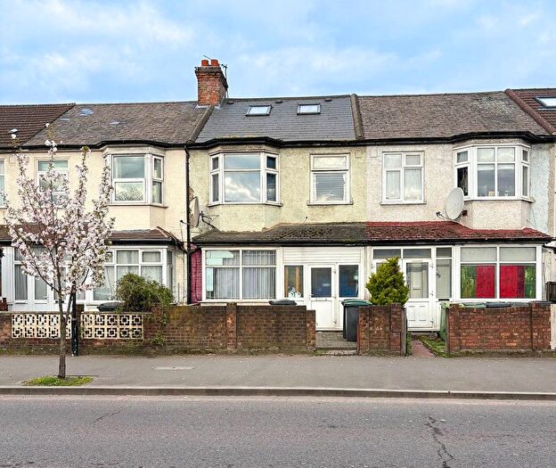 4 Bedroom Terraced House For Sale In Broad Lane, London, N15
