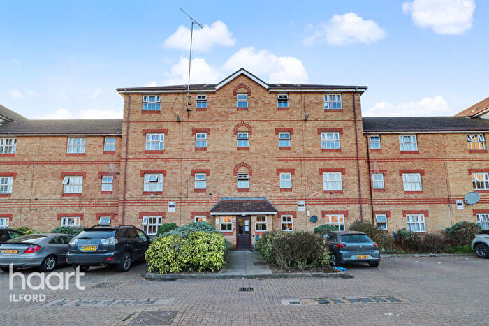 2 Bedroom Apartment For Sale In Bluebell Way, Ilford, IG1