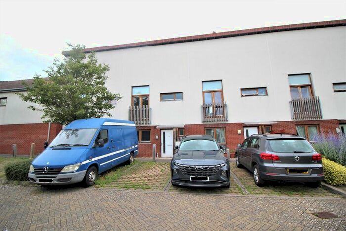 3 Bedroom Terraced House To Rent In Great Mead, Chippenham, SN15