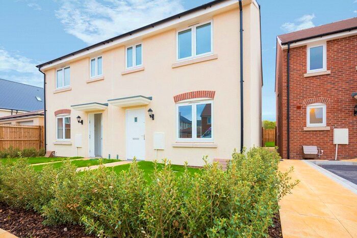 3 Bedroom Semi-Detached House To Rent In Rumney Penrose Road, Bristol, South Gloucestershire, BS16