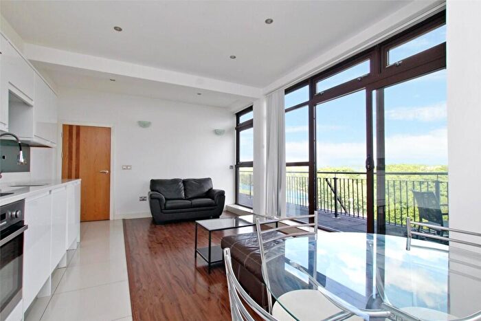 1 Bedroom Apartment To Rent In Copperfield Road, London, E3