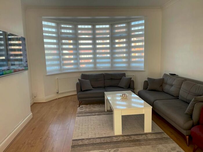 3 Bedroom End Of Terrace House To Rent In Bury Street, London, N9