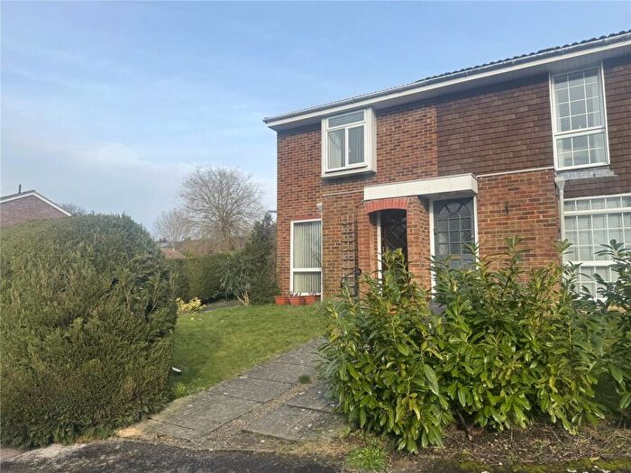 3 Bedroom Semi-Detached House To Rent In Kingfisher Drive, Redhill, Surrey, RH1