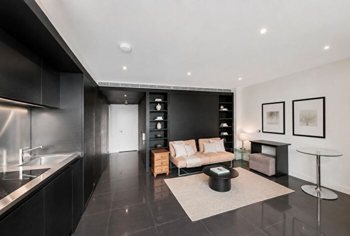 Apartment For Sale In Pan Peninsula Square, London, E14