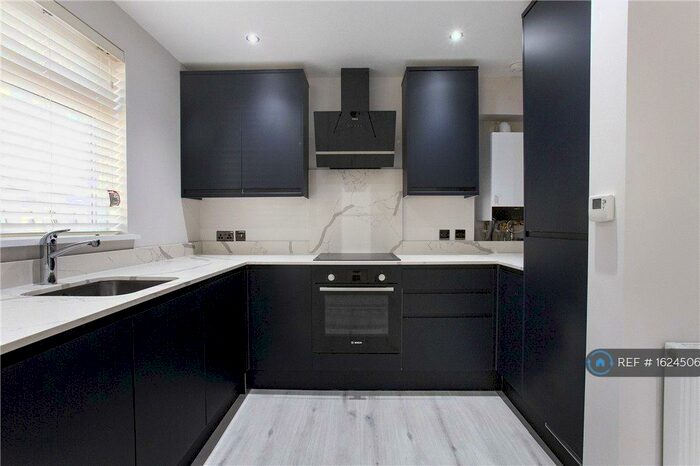 1 Bedroom Flat To Rent In London, London, N3