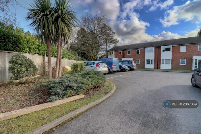 2 Bedroom Flat To Rent In Claydon Court, High Wycombe, HP12