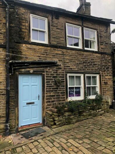 1 Bedroom End Of Terrace House To Rent In Bridge Street, Thornton, Bradford, BD13