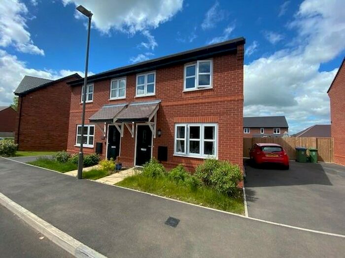 2 Bedroom Semi-Detached House To Rent In Beethoven Drive, Aylesbury, HP21