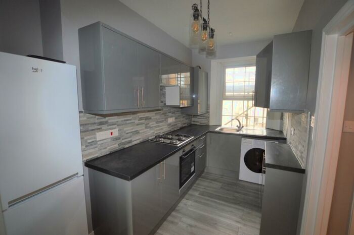 4 Bedroom Flat To Rent In Kirkdale London, SE26