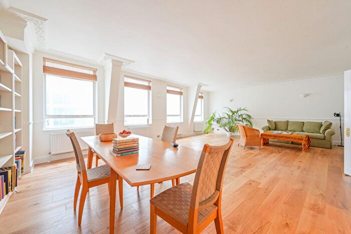 2 Bedroom Flat For Sale In Crutched Friars, City, London, EC3N