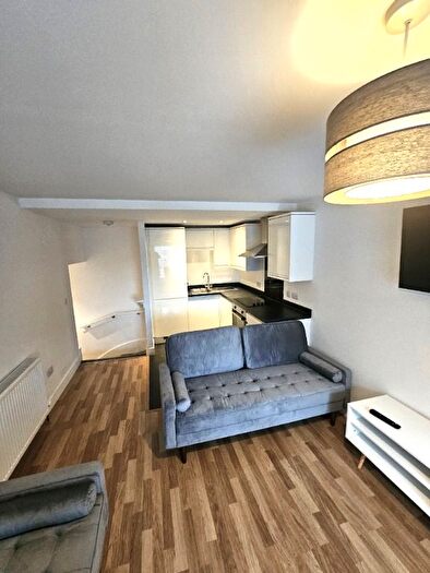 2 Bedroom Flat To Rent In Union Street, City Centre, Aberdeen, AB10
