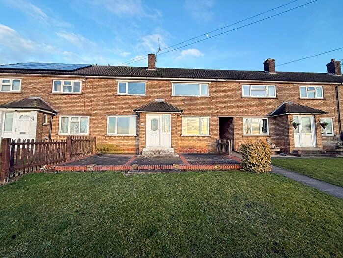 3 Bedroom Terraced House For Sale In Maltby Road, Scunthorpe, DN17