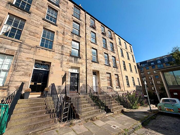 1 Bedroom Flat To Rent In Gayfield Square, New Town, Edinburgh, EH1