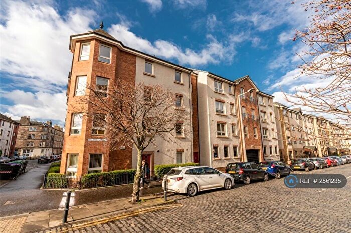 3 Bedroom Flat To Rent In Halmyre Street, Edinburgh, EH6