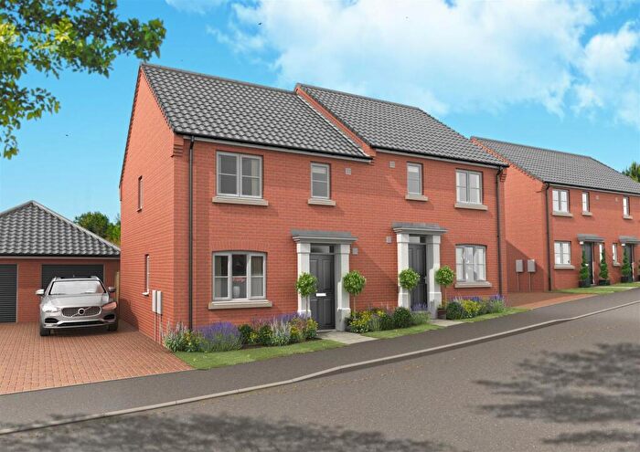 3 Bedroom Semi-Detached House To Rent In Ellis Drive, Bungay, NR35