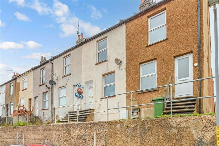 2 Bedroom Terraced House For Sale In Station Road, Northfleet, Gravesend, Kent, DA11