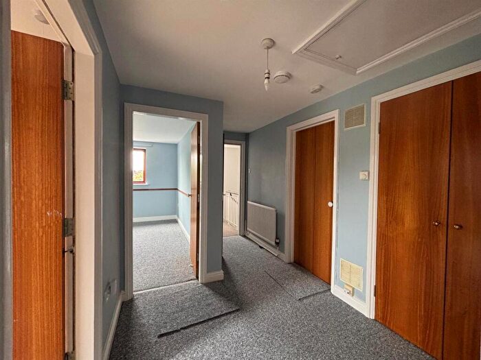 2 Bedroom Flat To Rent In Cabourne Court, Lincoln, LN2