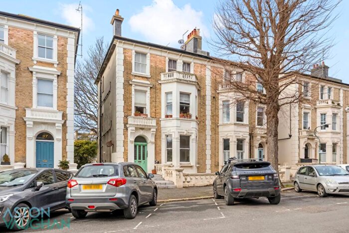 2 Bedroom Apartment To Rent In Selborne Road, Hove, BN3