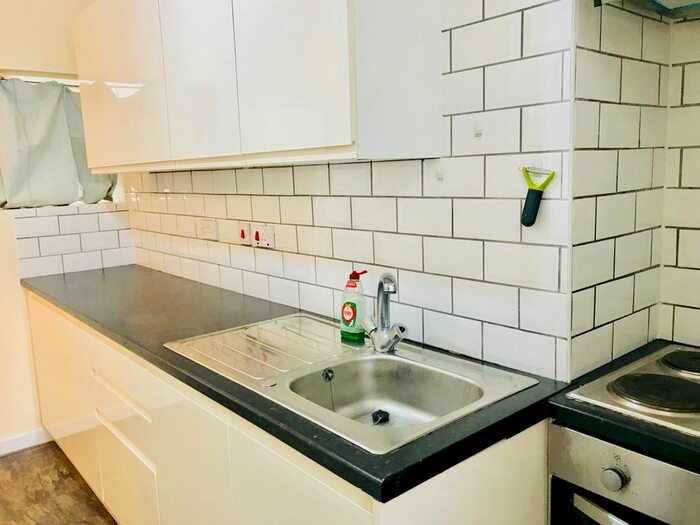 Studio To Rent In Brunswick Street, Swansea, SA1