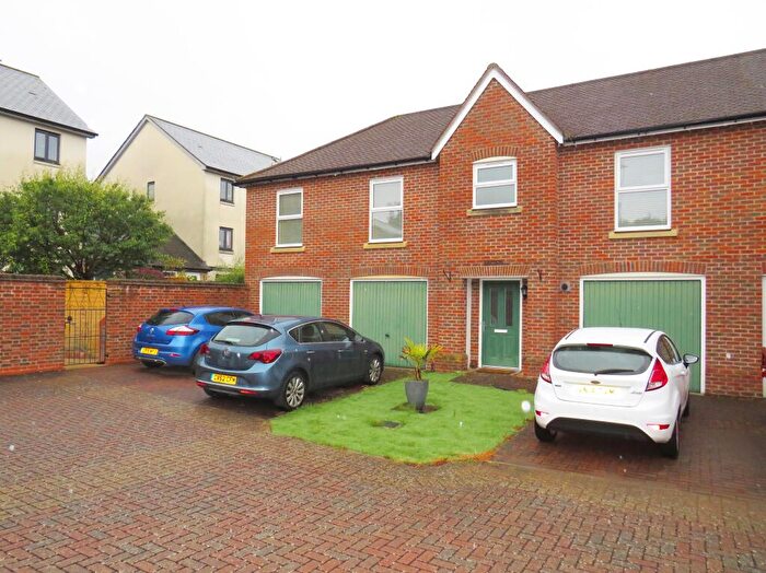 2 Bedroom House To Rent In Avington Way, Sherfield Park, RG27