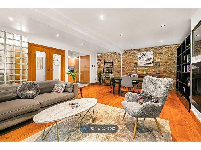 2 Bedroom Flat To Rent In Brook Mews North, London, W2