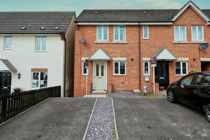 2 Bedroom End Of Terrace House To Rent In Middle Lane, Danesmoor, Chesterfield, Derbyshire, S45